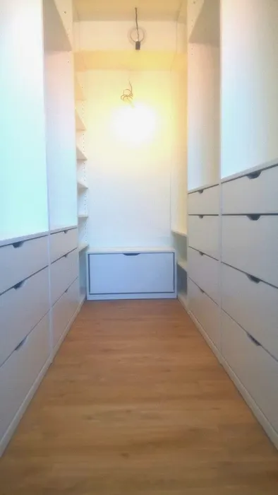 Vestavěné skříně – realizace Truhlářství Lhoták