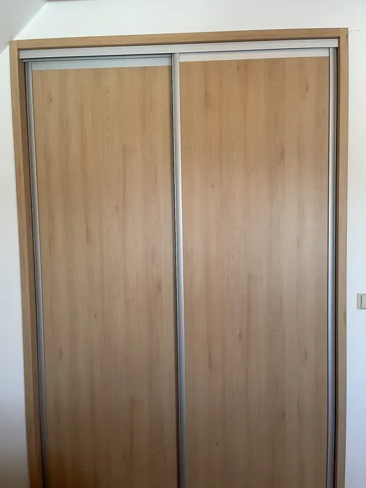 Vestavěné skříně – realizace Truhlářství Lhoták